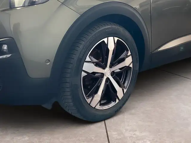 Peugeot 3008 view 15