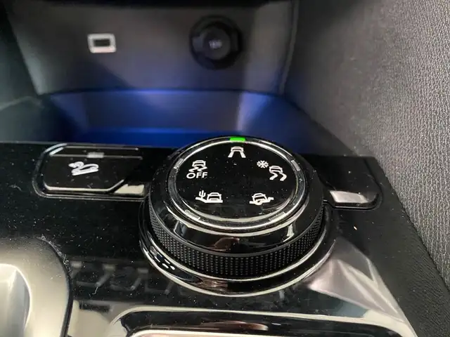 Peugeot 3008 view 13