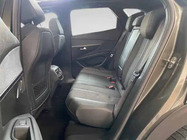Peugeot 3008 view 8