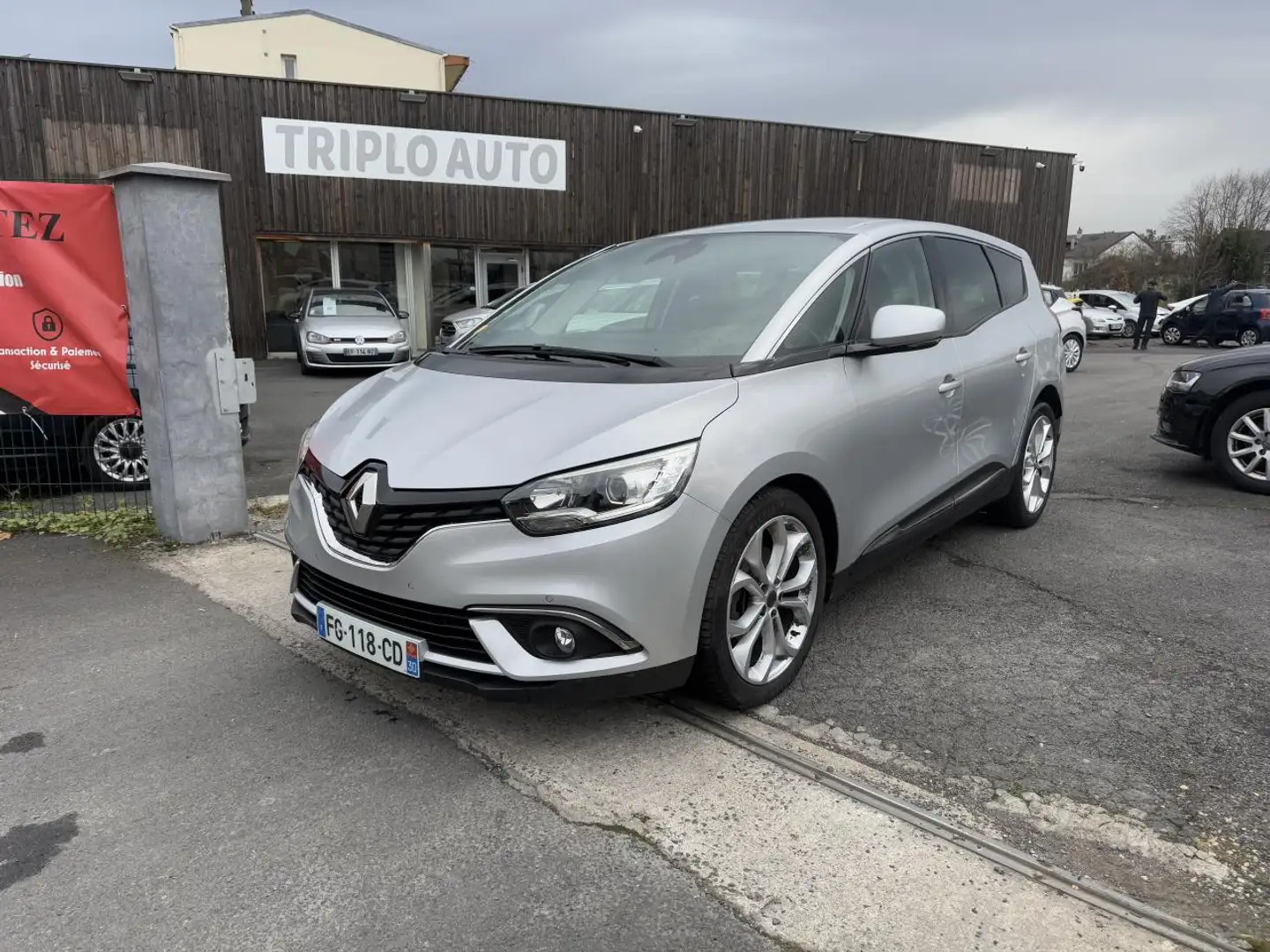 Renault Scenic Grand Scenic 1.7 Blue dCi - 120 Bva 7pl Intens Gps Gris - 1
