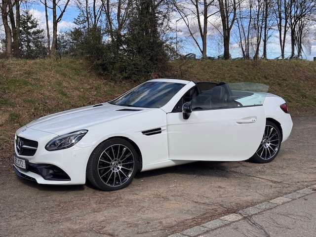 Second hand Mercedes Benz Slc 200