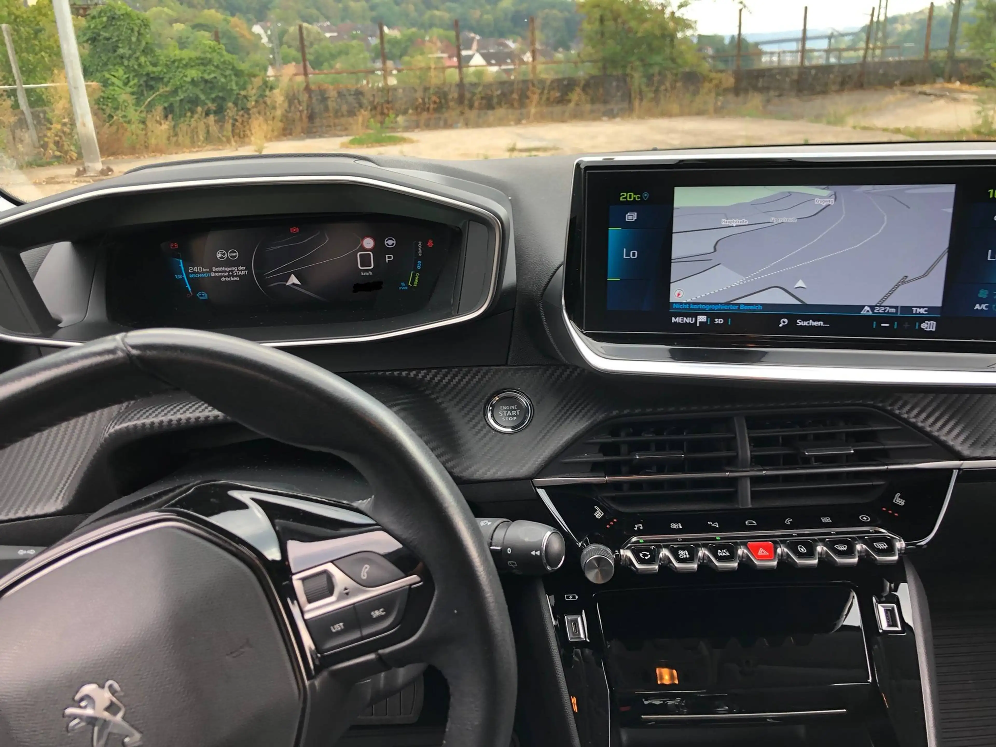 Peugeot 208 e- Allure Navi/Sitzheizung/3-D Cockpit/1.Hand — photo 13