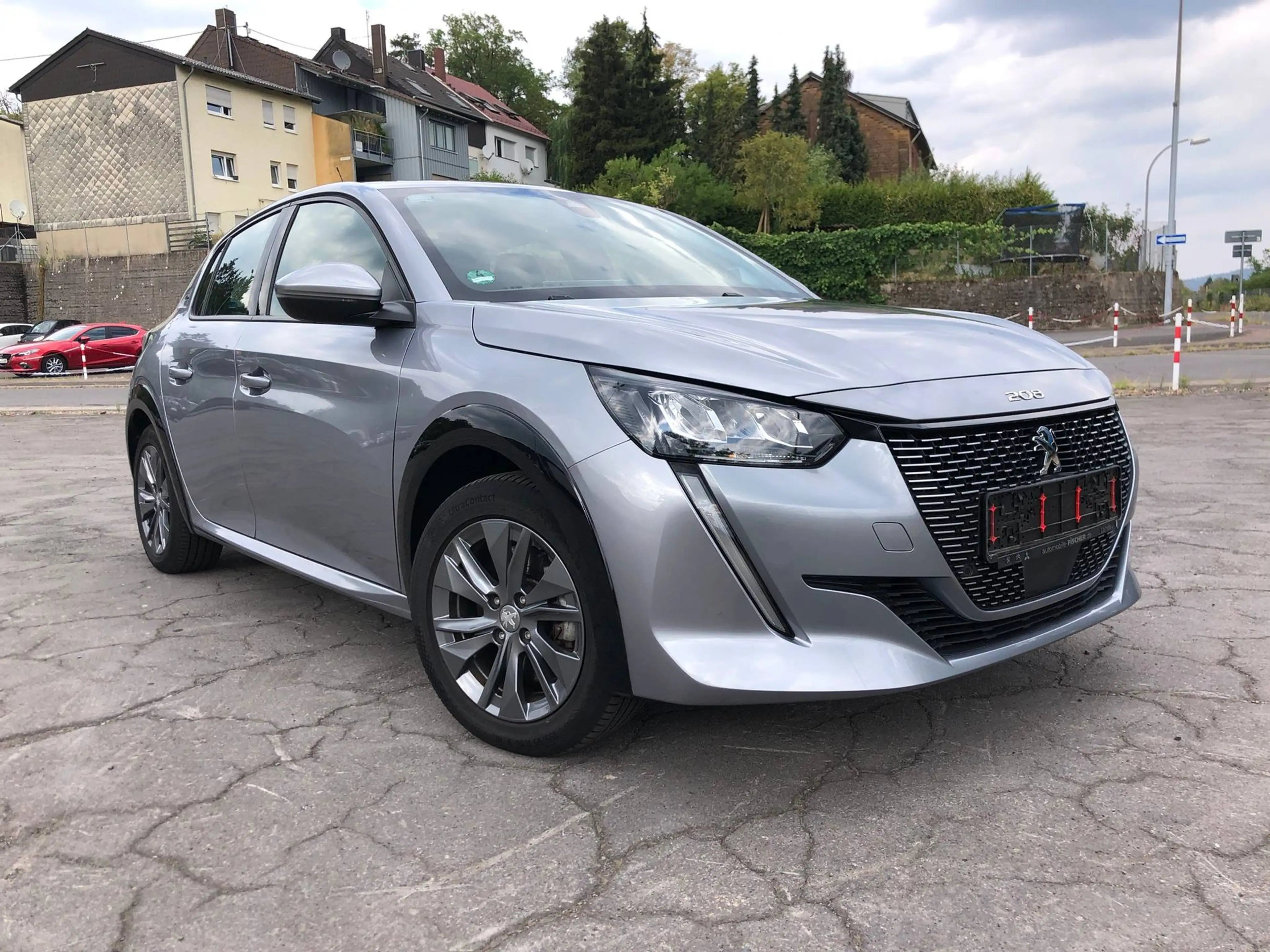 Peugeot 208 e- Allure Navi/Sitzheizung/3-D Cockpit/1.Hand — photo 4
