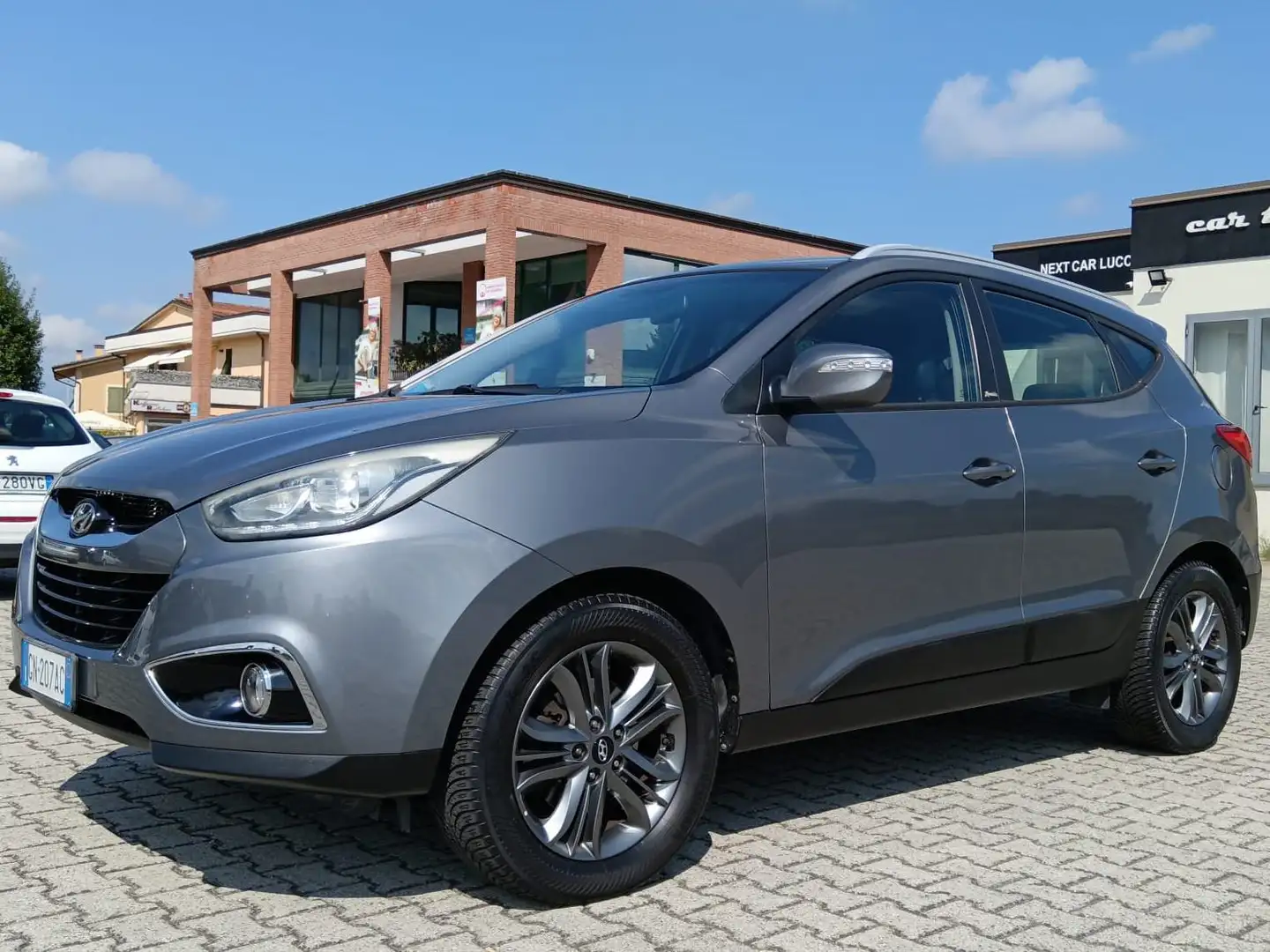 Hyundai iX35 ix35 2.0 crdi Xpossible 4wd 136cv auto Grigio - 1