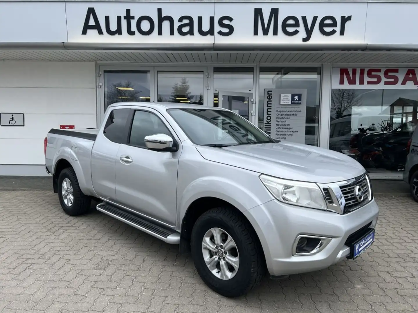 Nissan Navara KC 4x4 EU6 S&S Acenta Allrad Klimaauto. Silber - 1