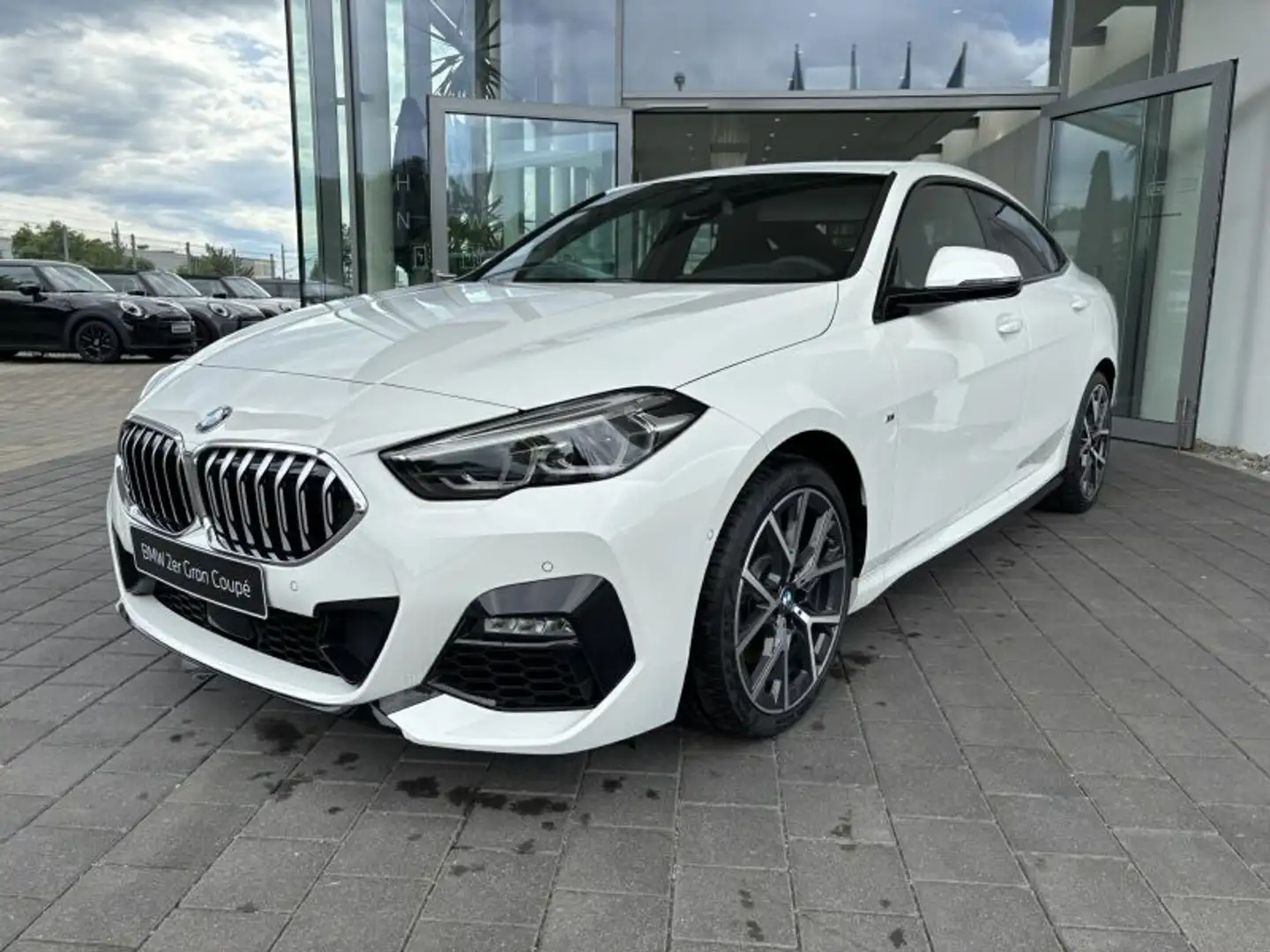 BMW 218 i Gran Coupé M Sport Weiß - 2