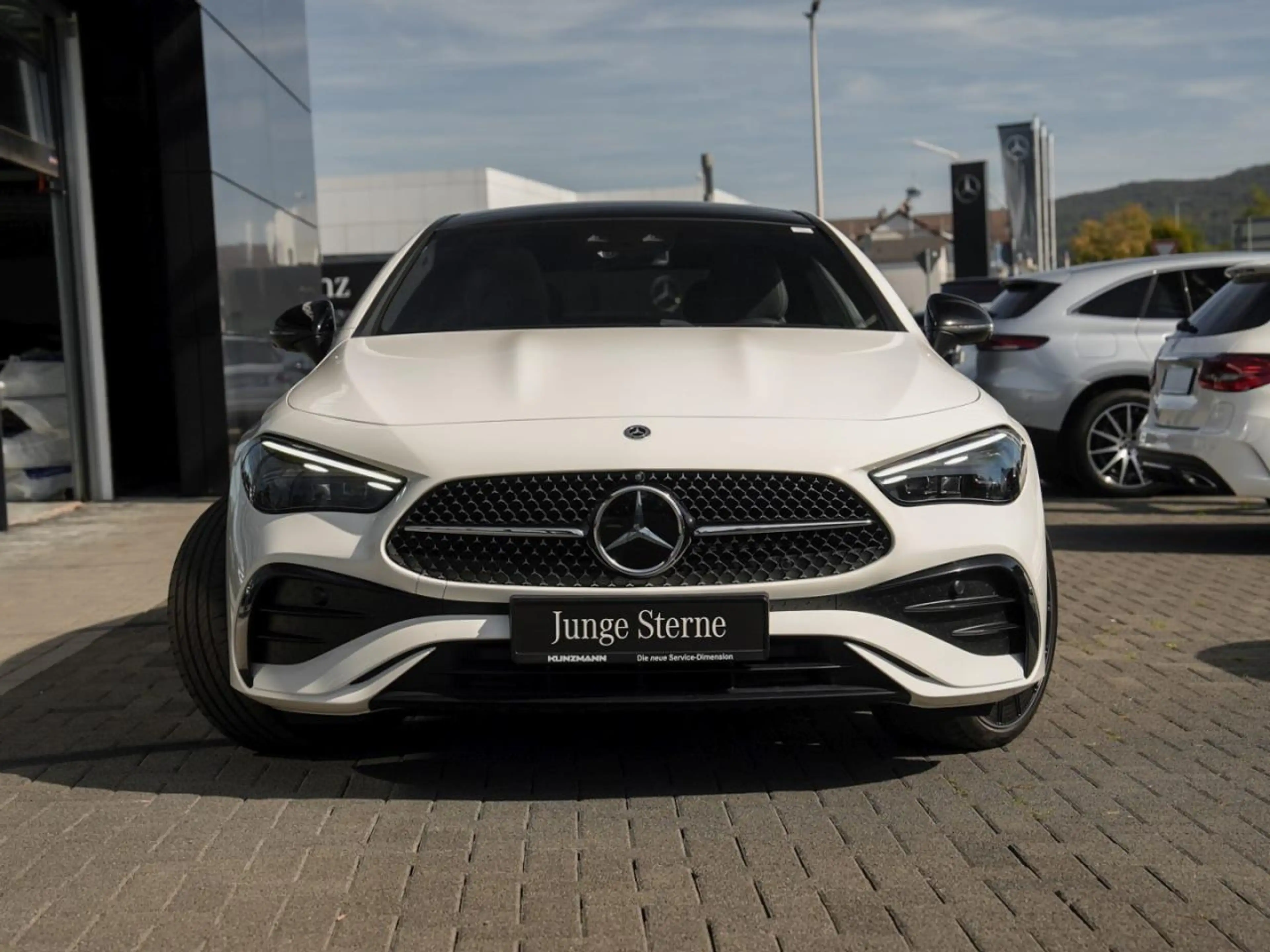 Mercedes-Benz CLE 220 d Coupé AMG Night Panorama Standhzg 360° — photo 2