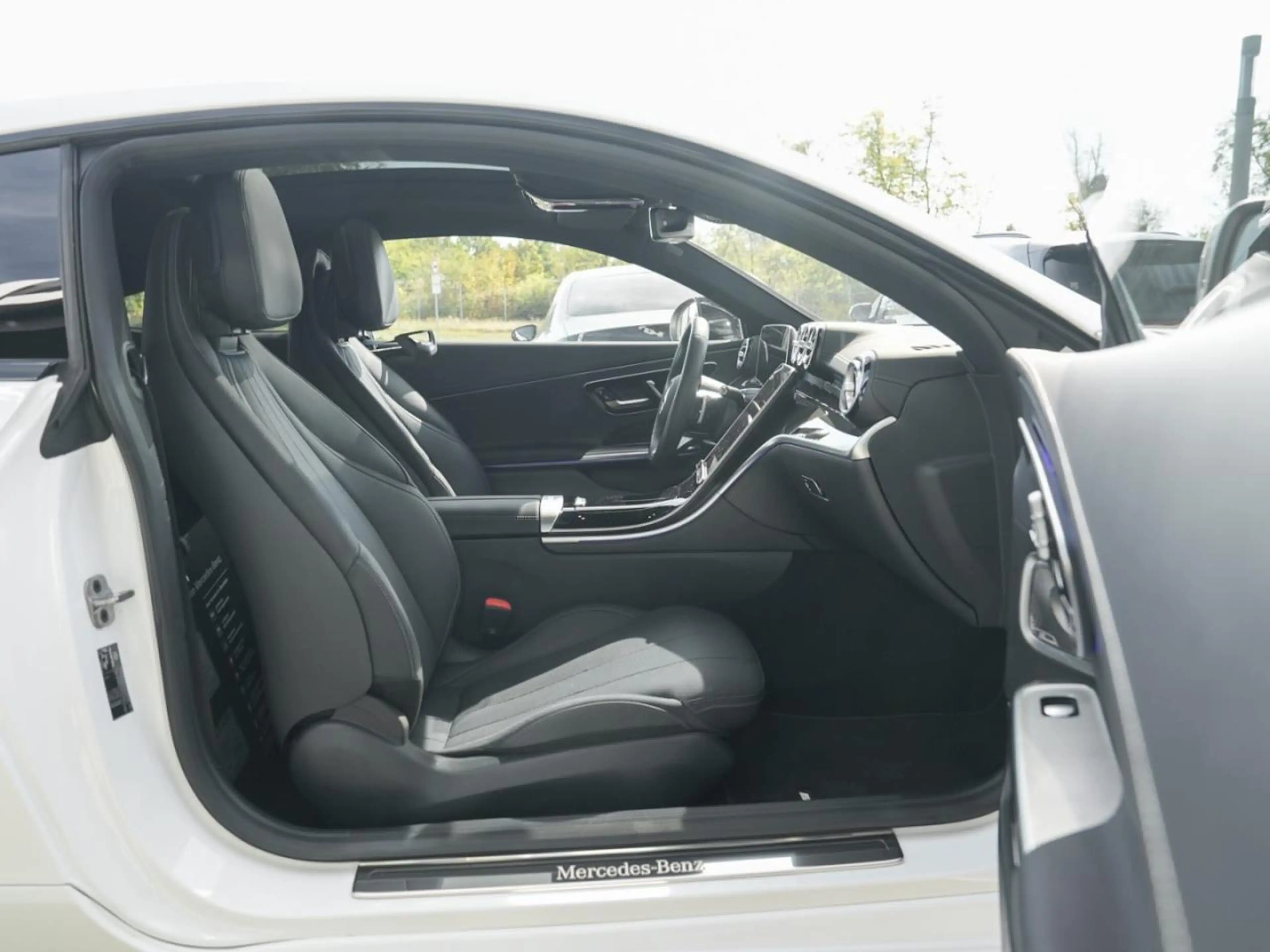Mercedes-Benz CLE 220 d Coupé AMG Night Panorama Standhzg 360° — photo 9
