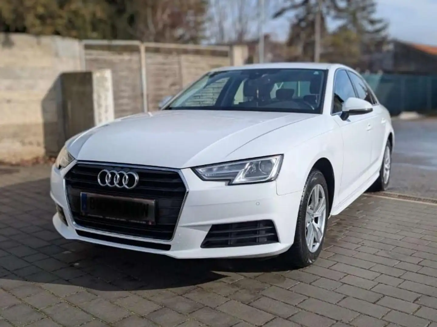 Audi A4 A4 2,0 TDI S-tronic Weiß - 1