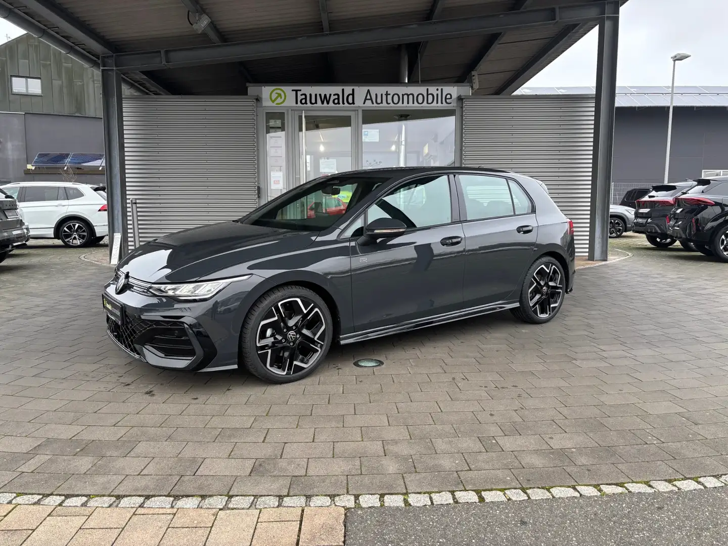 Volkswagen Golf R -Line 1.5 TSI RFK/SHZ/LED Grau - 2