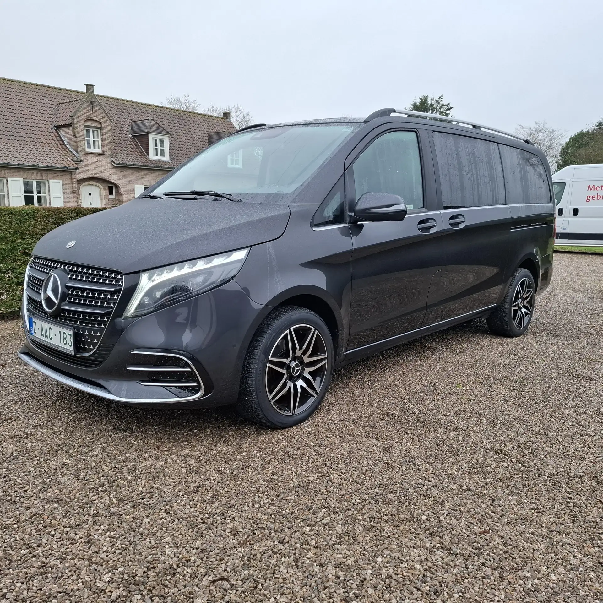 Mercedes-Benz V 220 2024