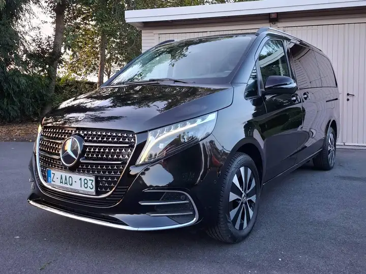 Mercedes-Benz V 250 V 250 MET LEDER,5 ZITPL,TREKH. 2.500 KG, LOOK 2026 ,ZWART METALIC,CAMERA 36O°,Lichte VRACHT,NAVIG,AUTOMAAT,tVERW. ZETEL,