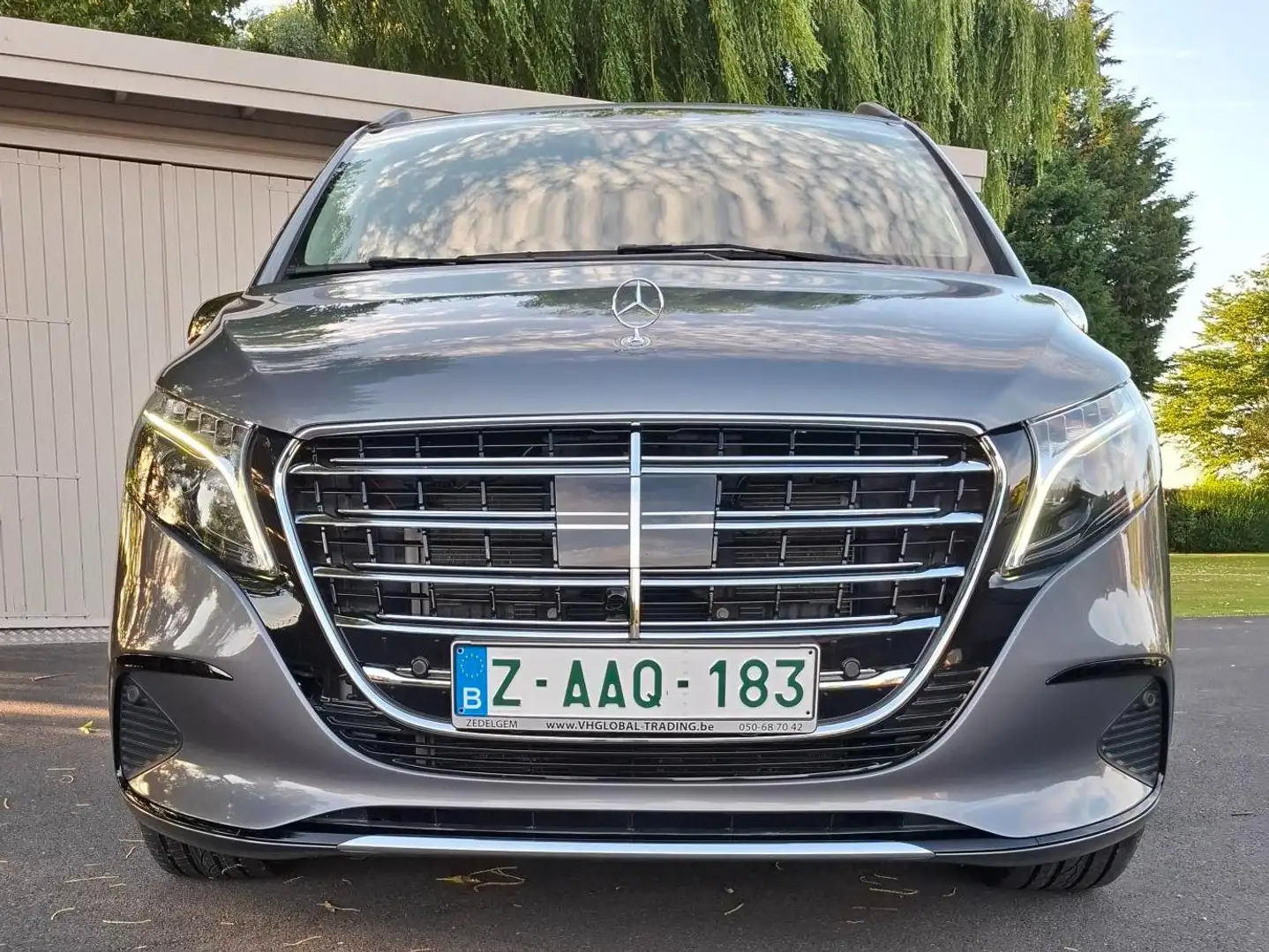 Mercedes-Benz Vito 116 L3 LOOK V-KLASSE MOD.2025,autom,Li.VRACHT. Gris - 1