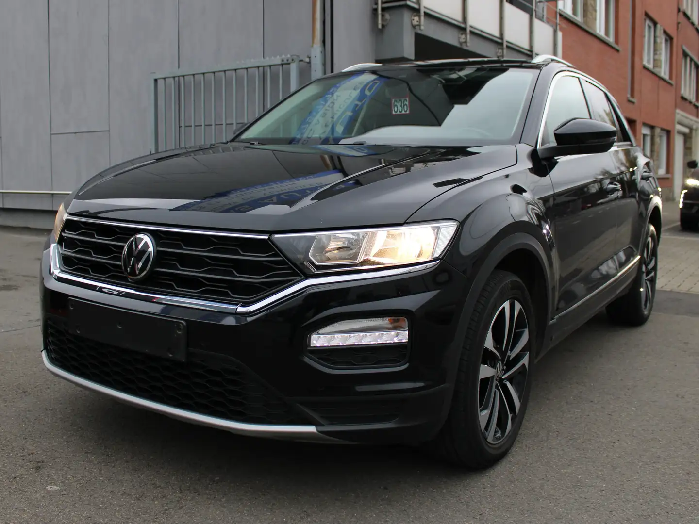 Volkswagen T-Roc T-Roc 1.0 TSI+GPS+CAMERA //  EURO 6d-ISC  // Noir - 1