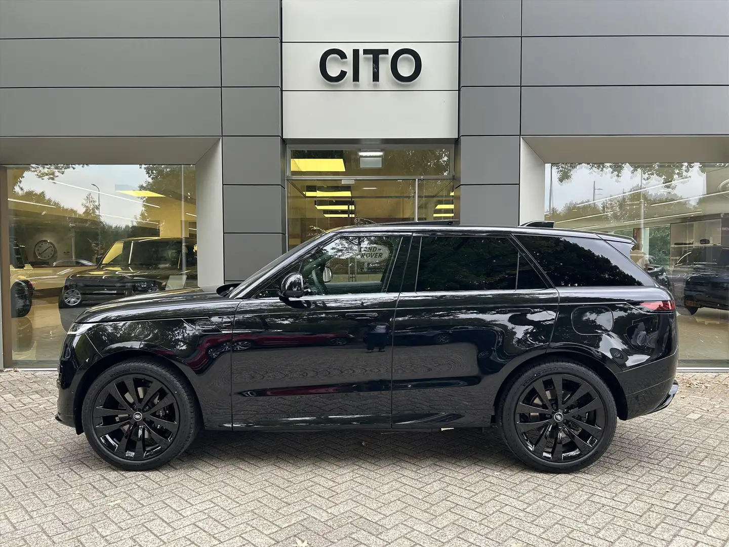 Land Rover Range Rover Sport P460e PHEV Dynamic SE Noir - 2