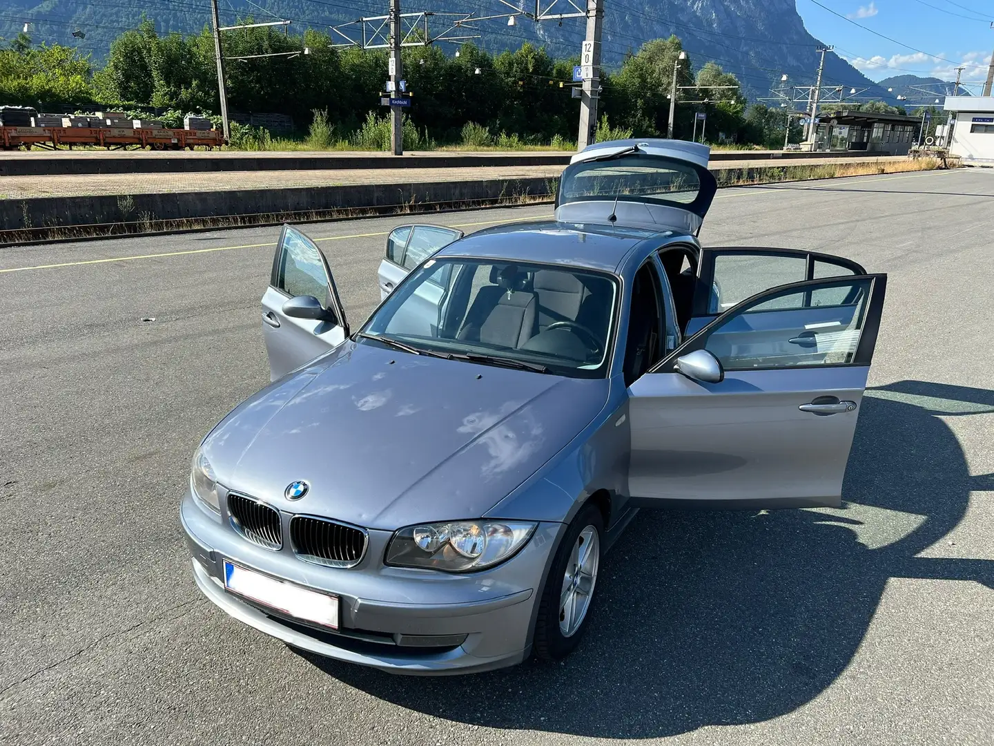 BMW 116 116i Silber - 2
