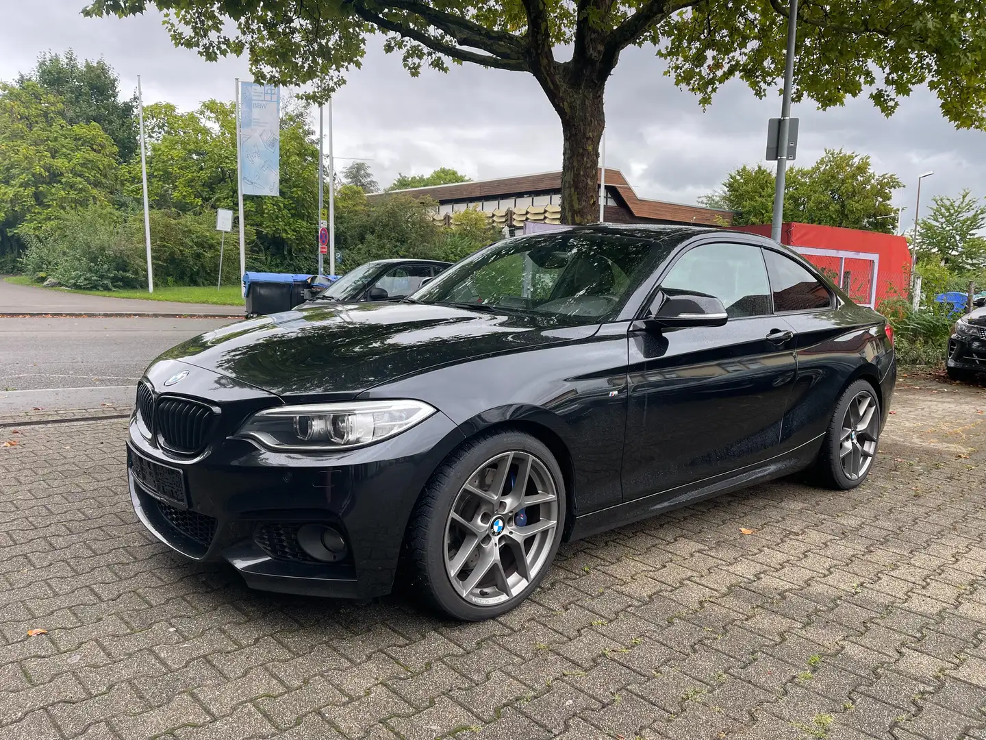 BMW 220 d Coupe M-Paket,Navi,Xenon,Schiebedach,Kamera Schwarz - 1