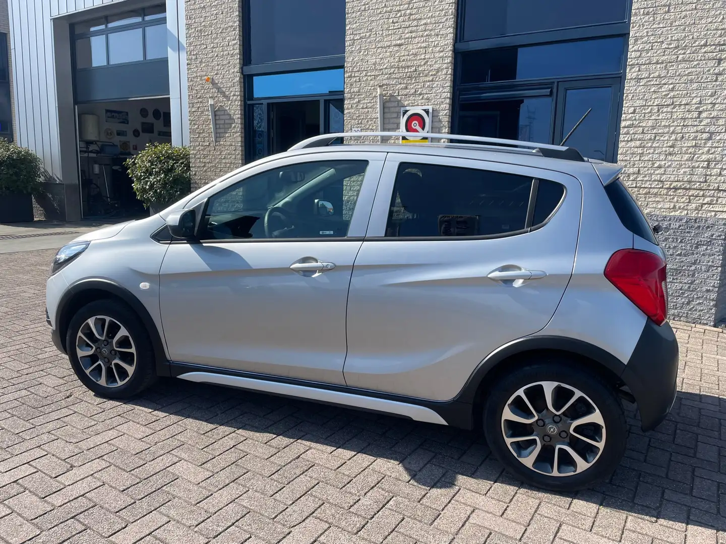 Opel Karl 1.0 Rocks Online Edition- NL auto- Fijne kmstand Grigio - 2