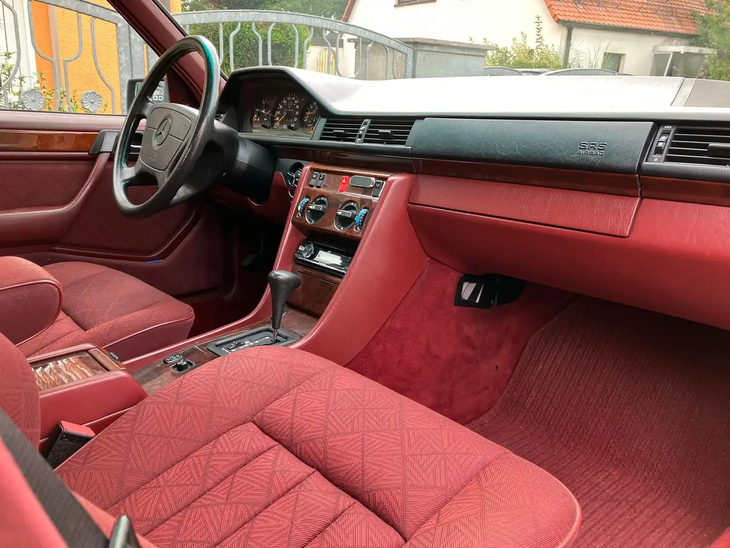 Mercedes-Benz E 220 °Gepflegt°Historie°Selten° Bronze - 2