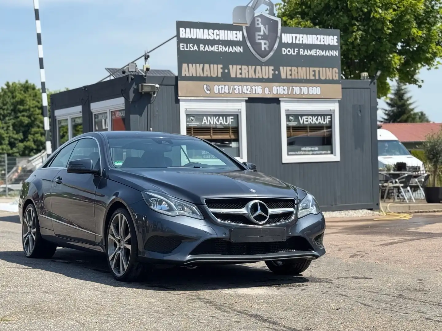 Mercedes-Benz E 200 E -Klasse Coupe E 200 Gri - 2