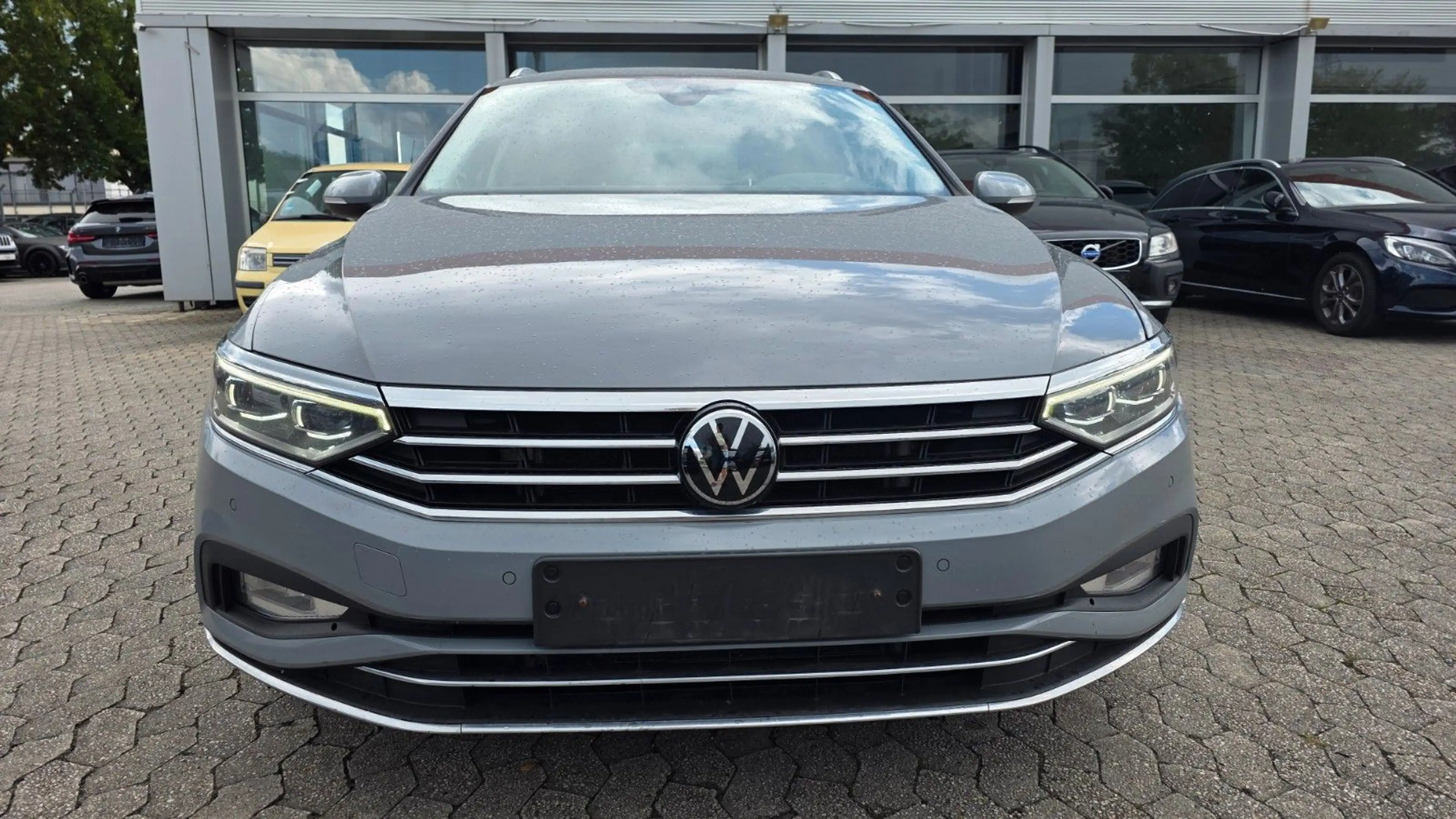 Volkswagen Passat Variant Elegance 1. Hand Super Zustand