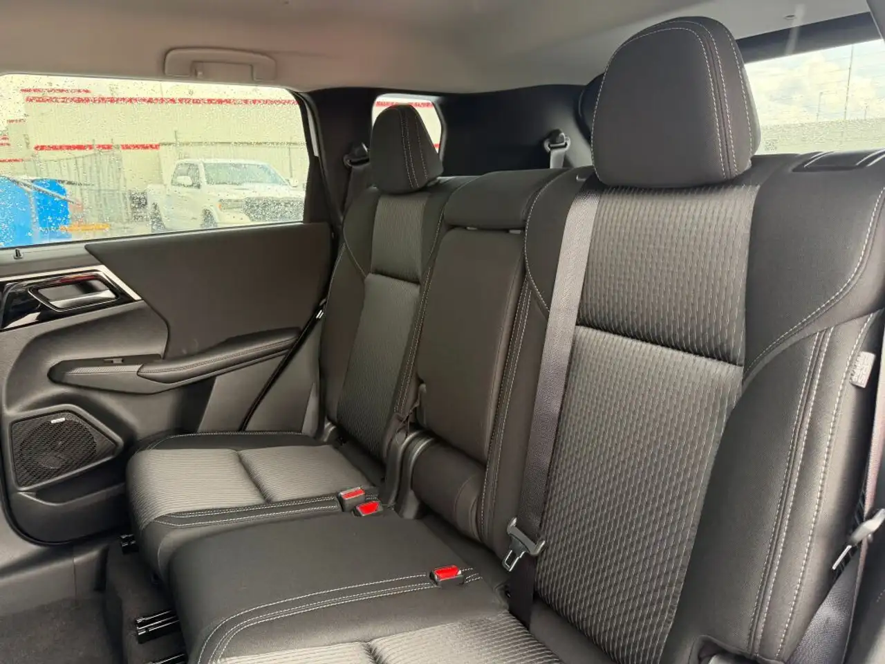 Mitsubishi Outlander fotografie Mitsubishi Outlander