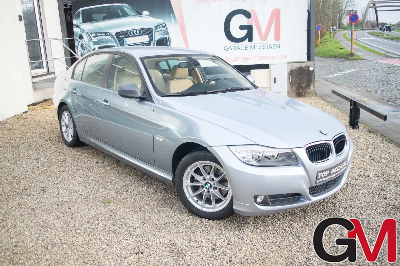 BMW 318 318i Zilver - 2