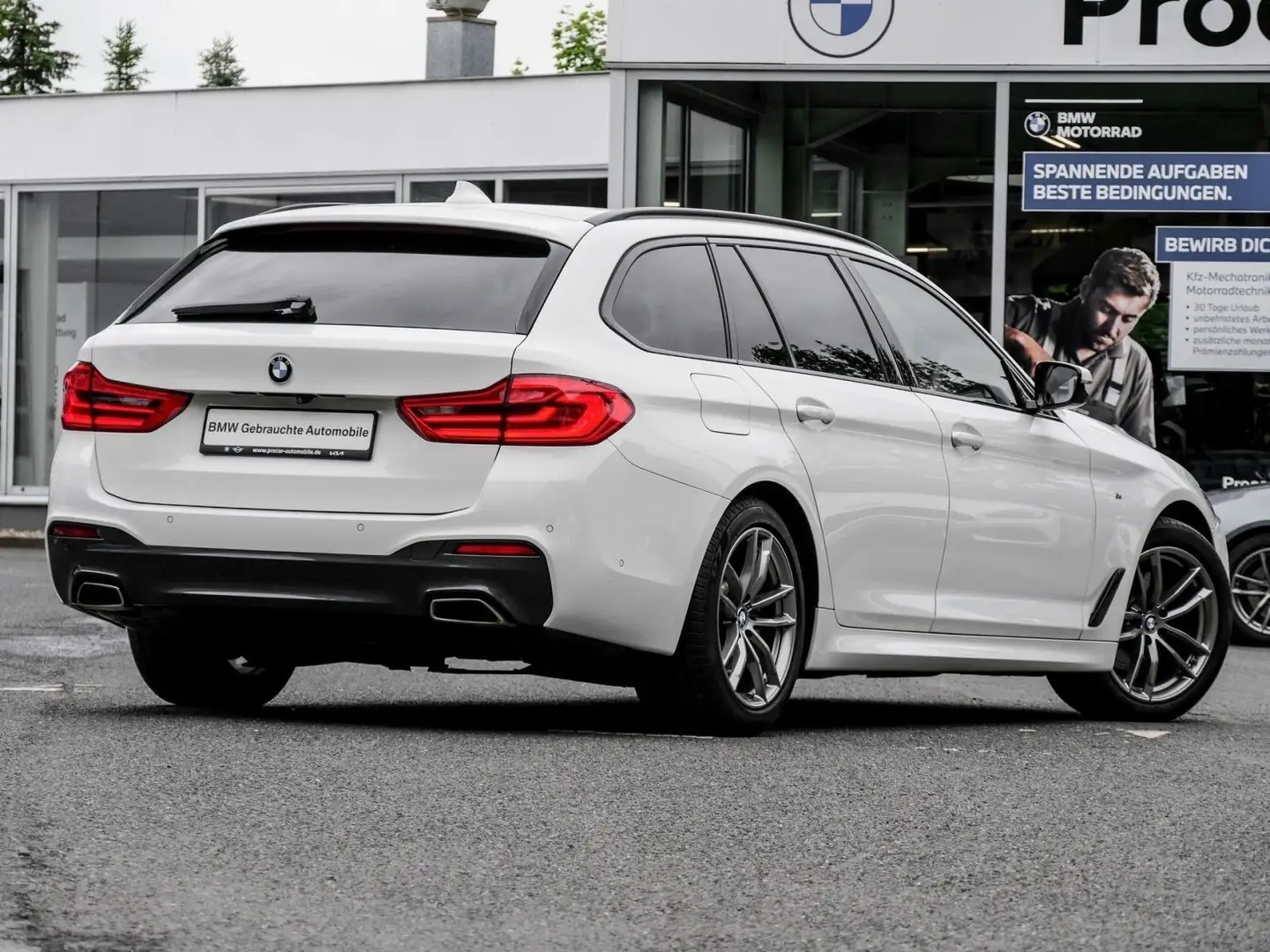 BMW 520 d M SPORT+PANO+RFK+NAVI+LED White - 2