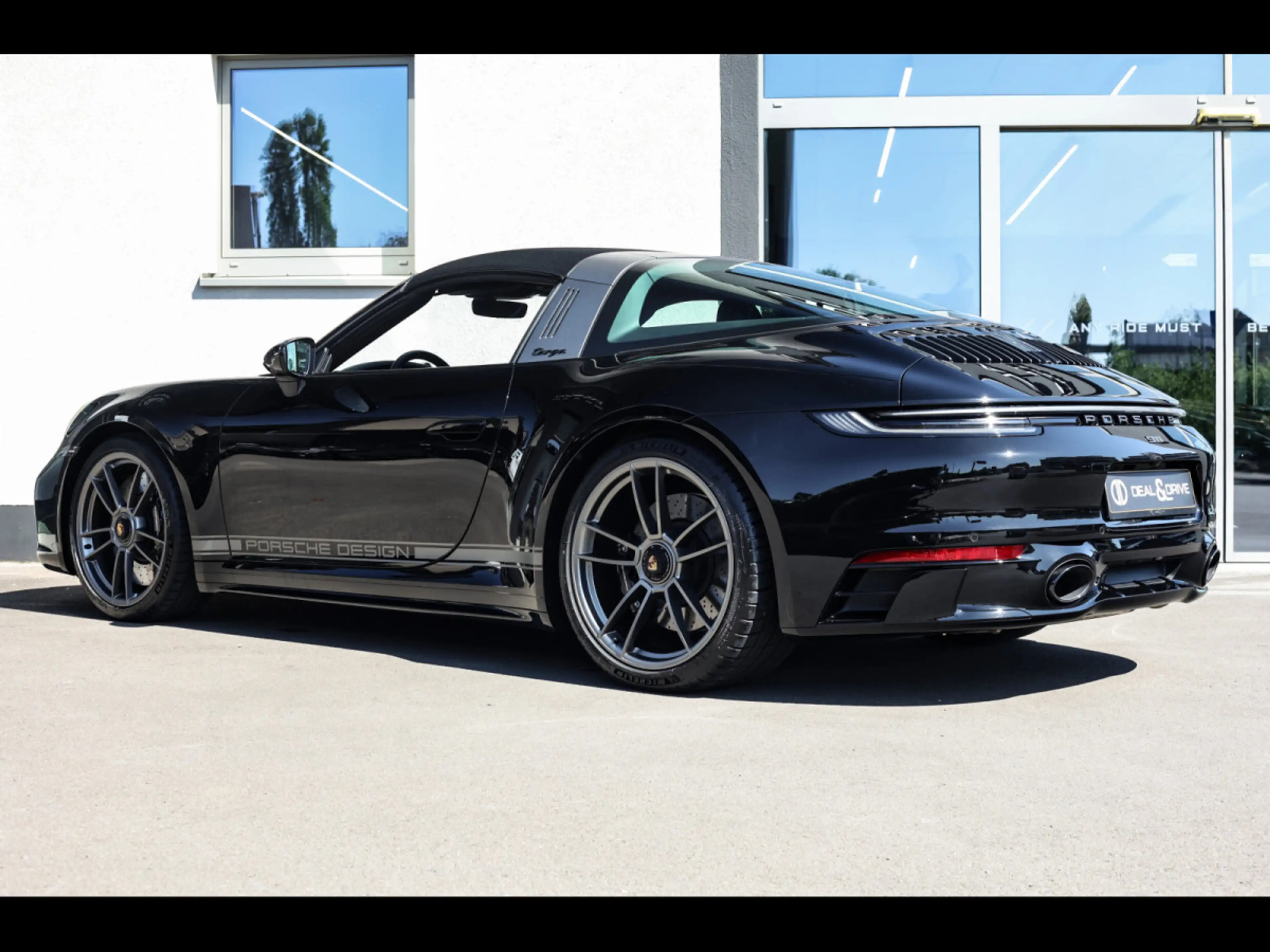 Porsche 911 992.1 TARGA 4 GTS 50 YEARS PORSCHE DESIGN°PPF — photo 3