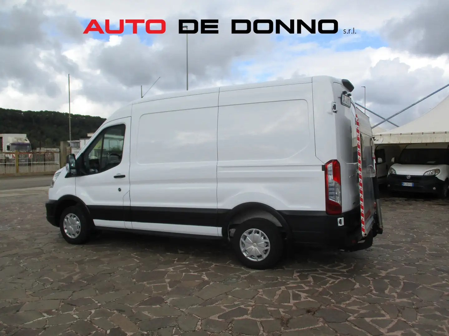 Ford Transit 2.0 TDCI MHEV 130CV L2H2 SPONDA CARICATRICE Blanc - 2