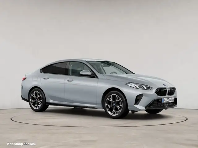 BMW 2 Series view 9