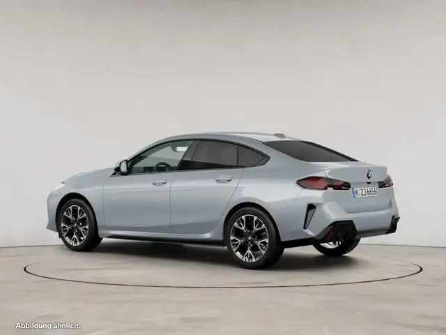 BMW 2 Series view 6