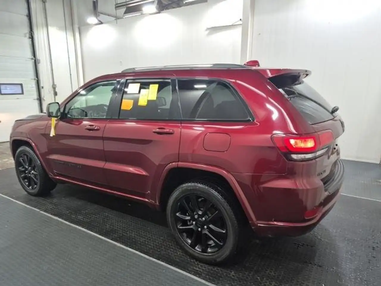 Jeep Grand Cherokee снимка Jeep Grand Cherokee