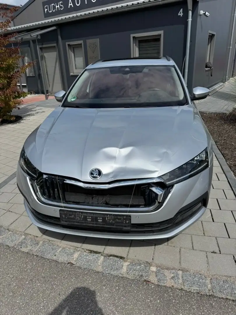 Skoda Octavia 2.0 TDI Combi Ambition, DSG, Navi Silber - 2