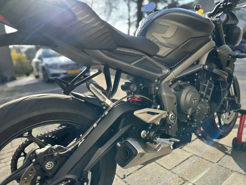 Triumph Street Triple 765 - foto 8