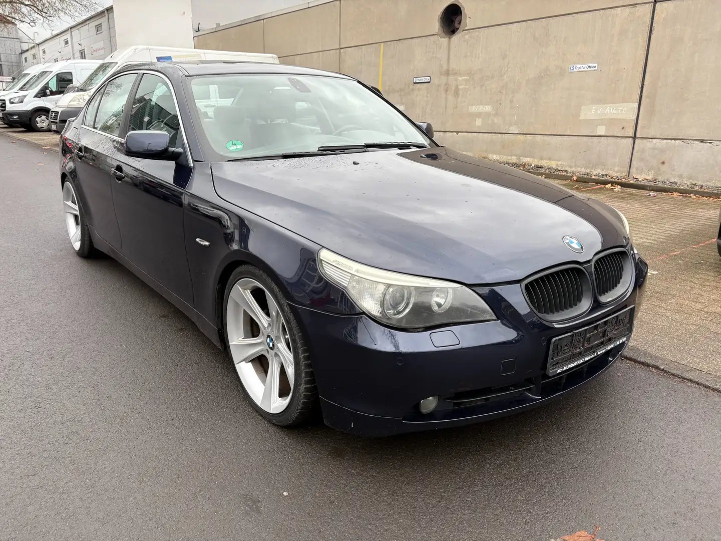 BMW 525 525i e60 Limousine Blauw - 2
