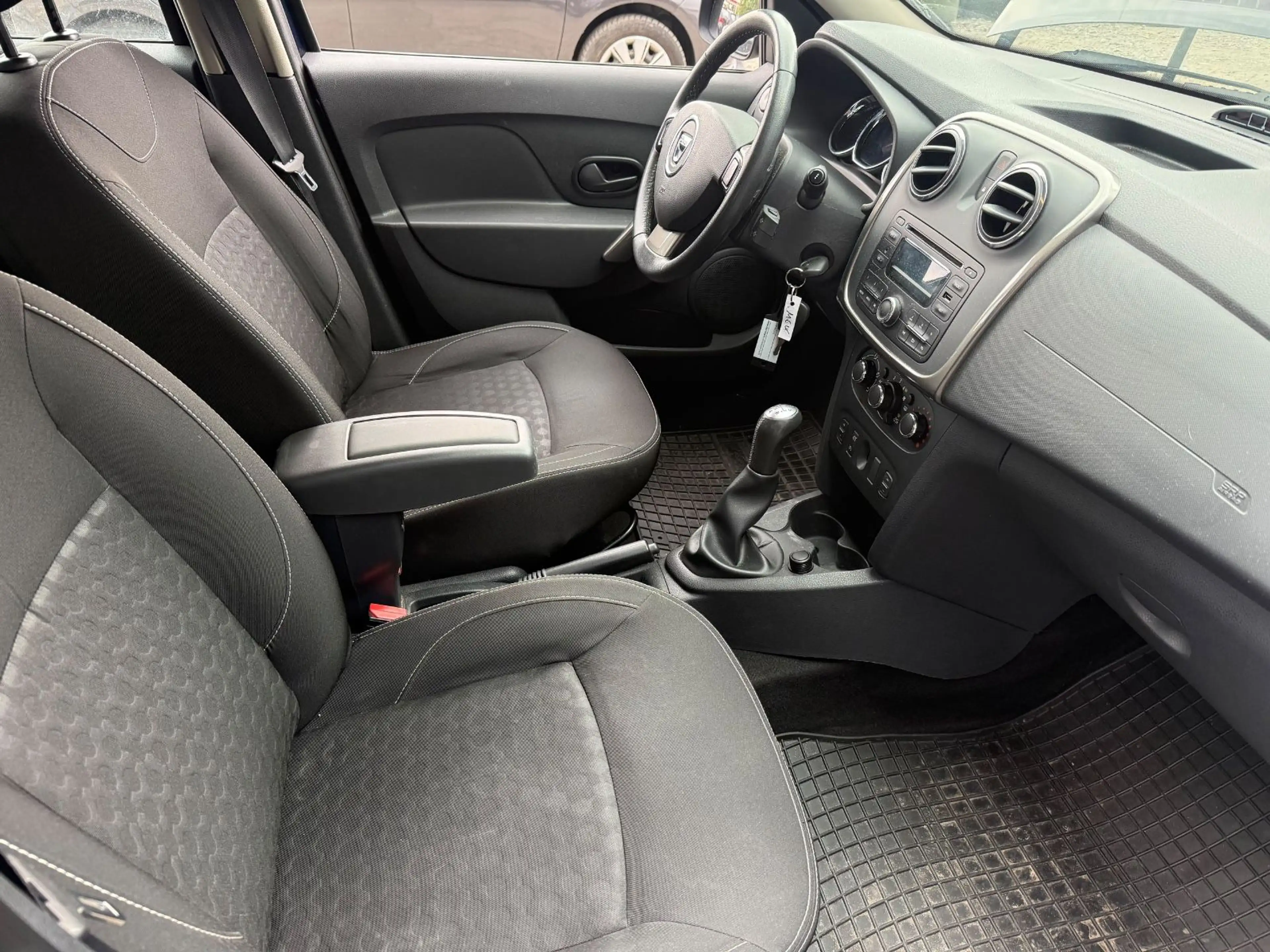 Dacia Logan MCV 1.2 16V 75 Ambiance Klima Tüv Neu Top — photo 11