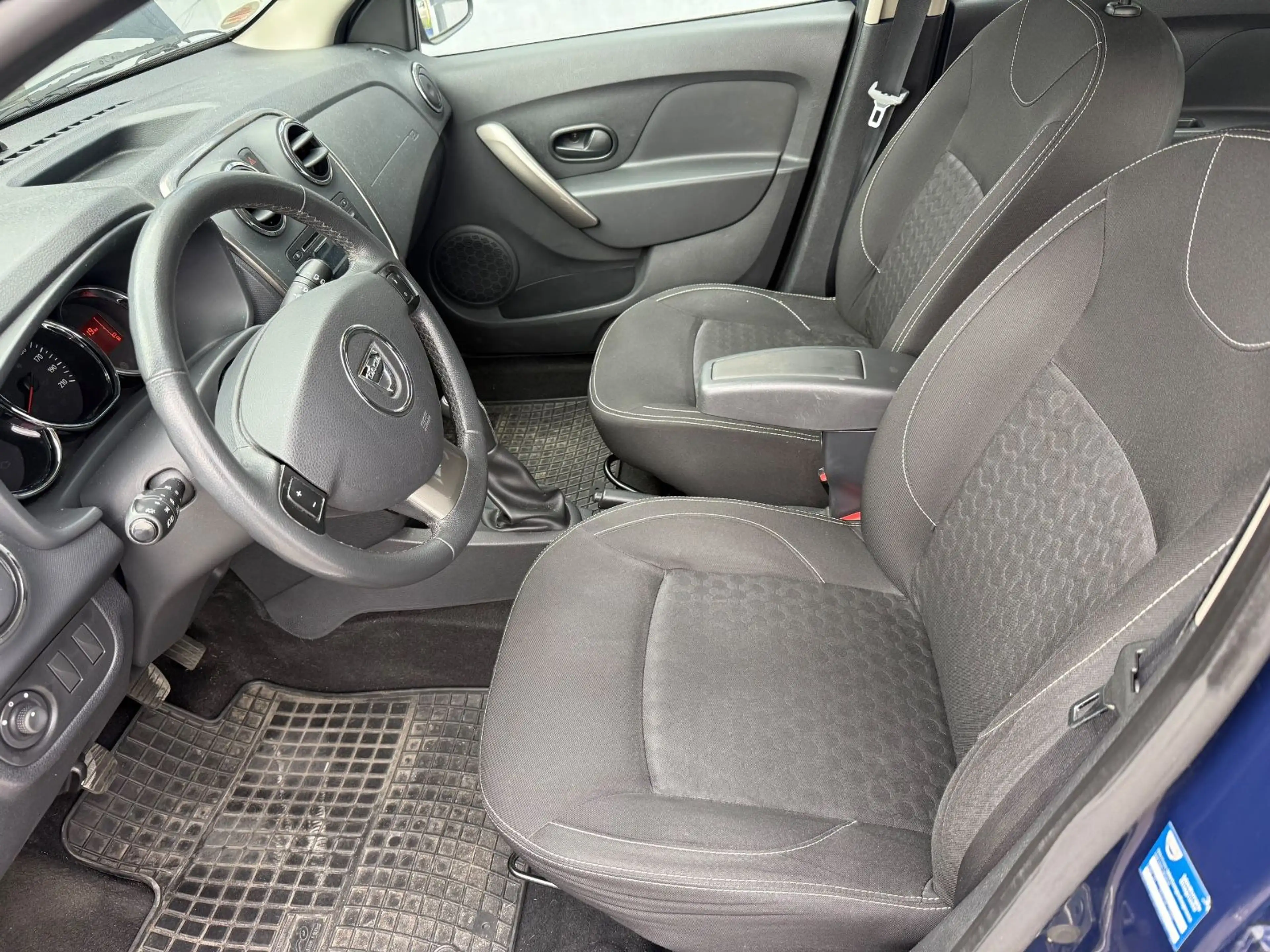 Dacia Logan MCV 1.2 16V 75 Ambiance Klima Tüv Neu Top — photo 9