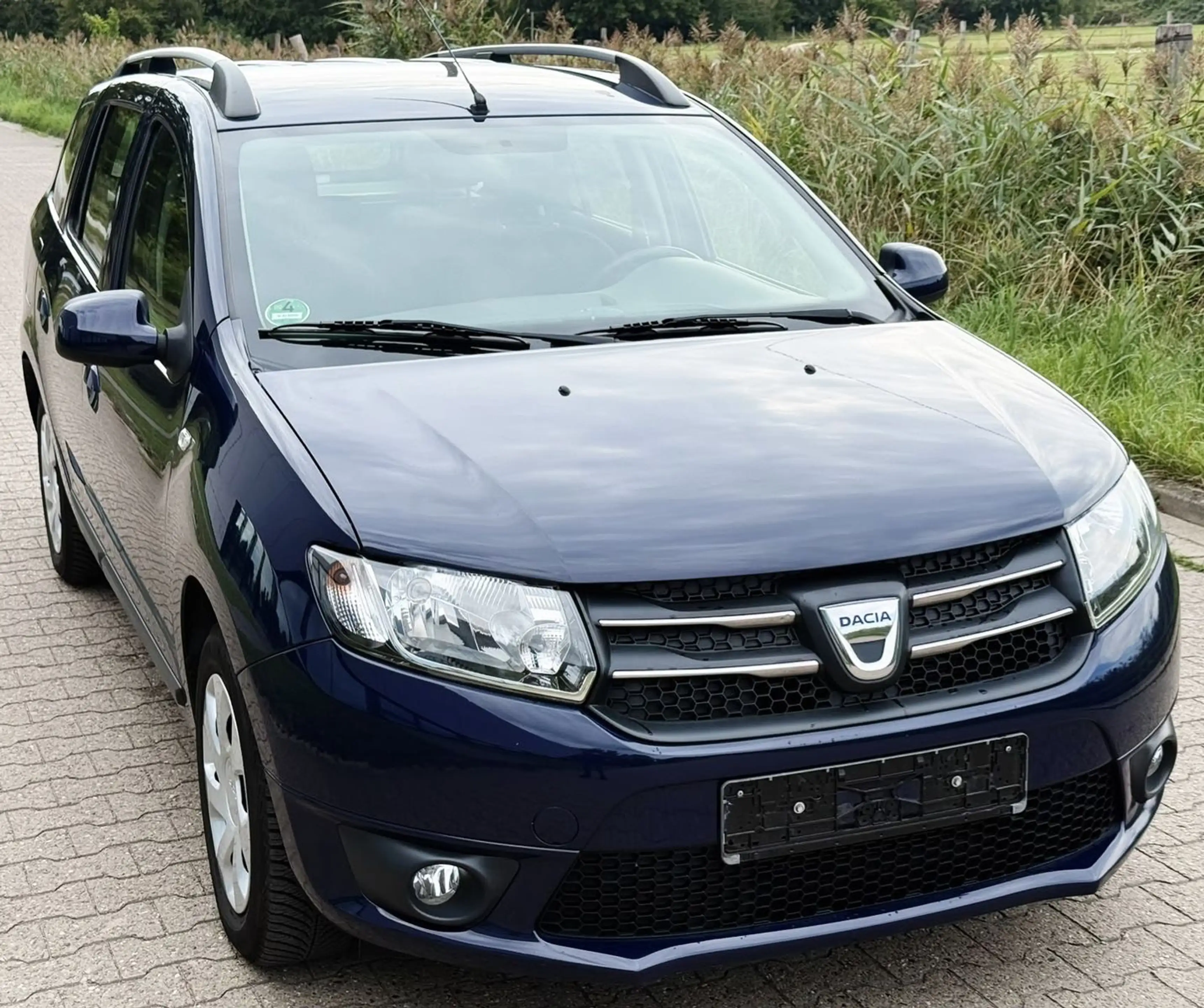 Dacia Logan MCV 1.2 16V 75 Ambiance Klima Tüv Neu Top — photo 2