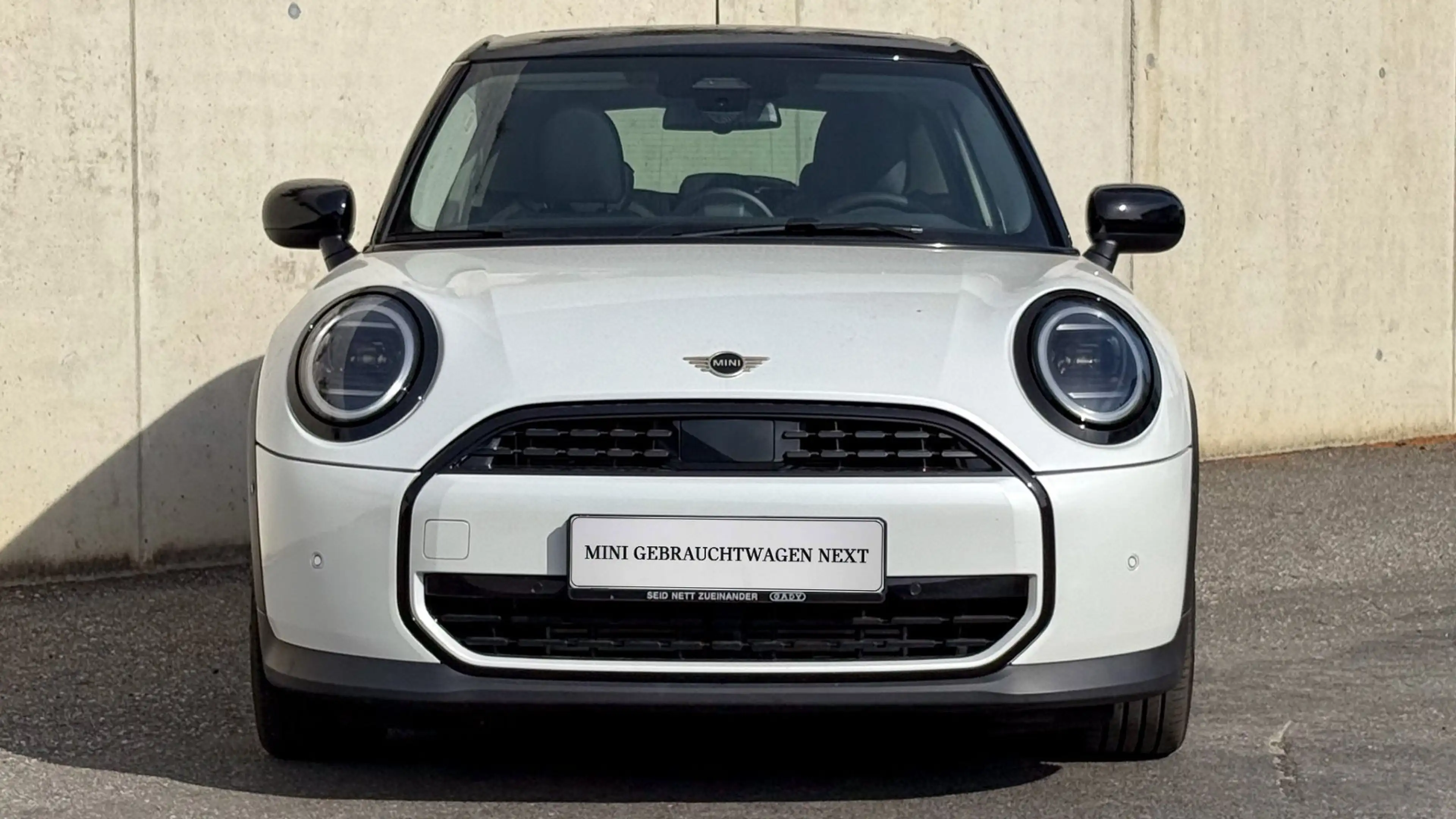 MINI Cooper C — photo 2