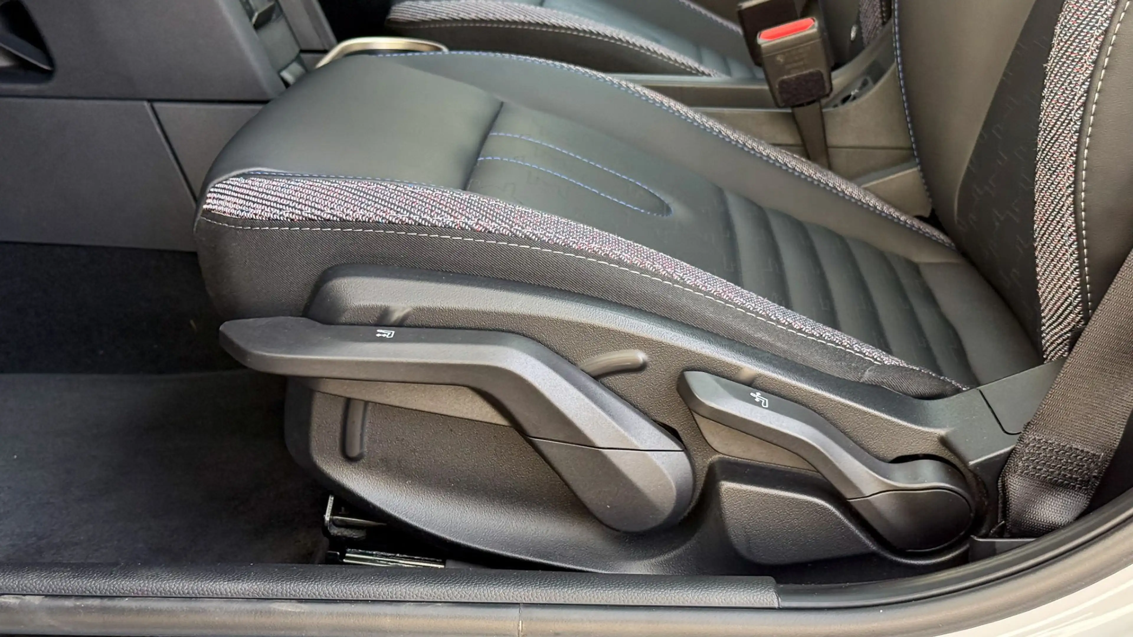 MINI Cooper C — photo 14