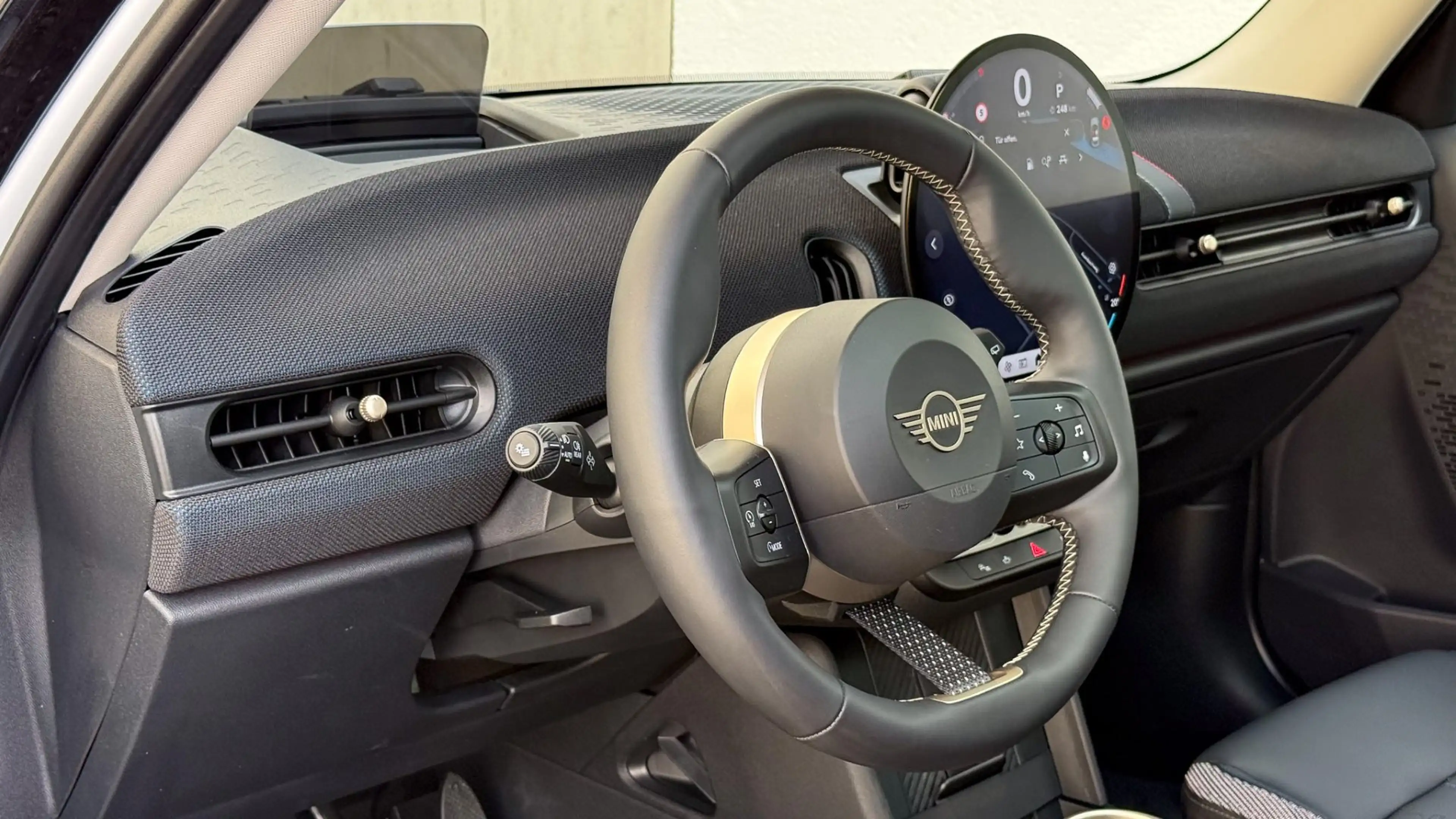 MINI Cooper C — photo 9