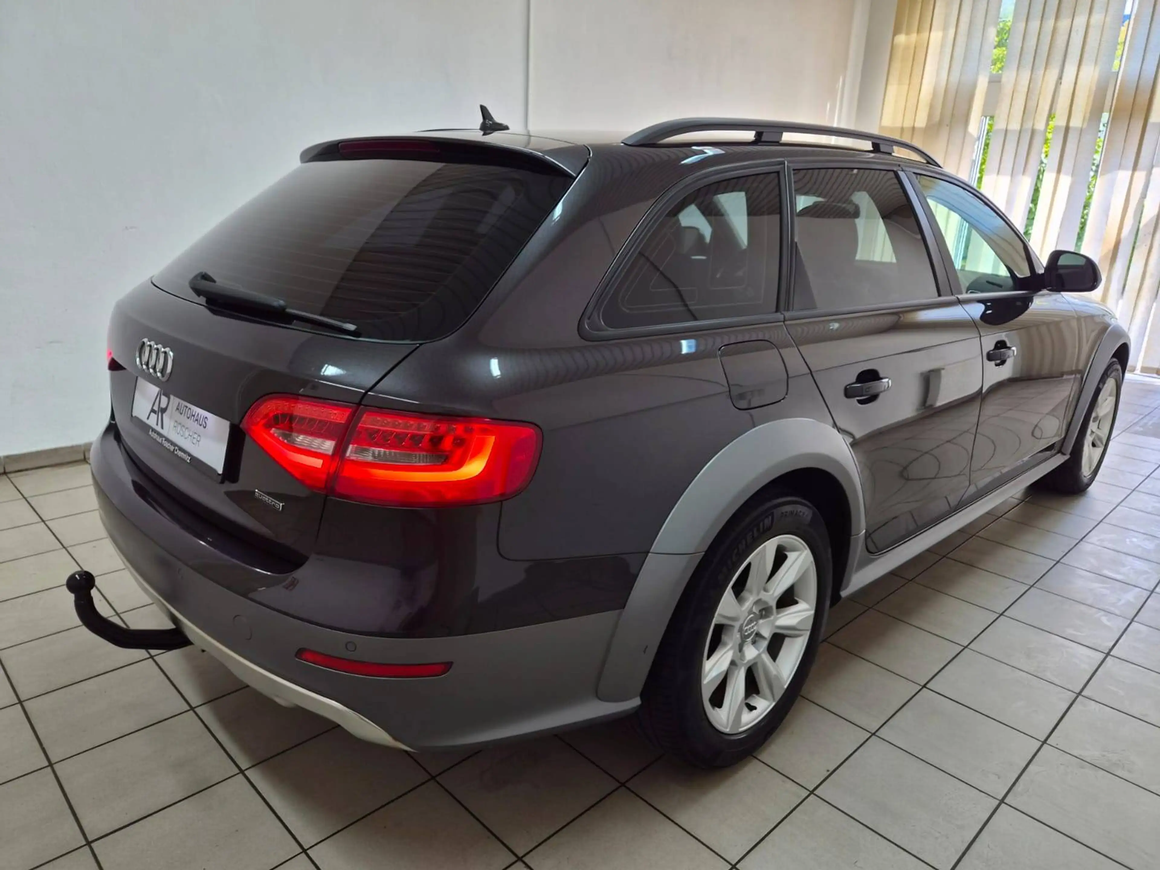 Audi A4 allroad quattro 3.0 TDI Xenon Leder Navi Standheizung — photo 3