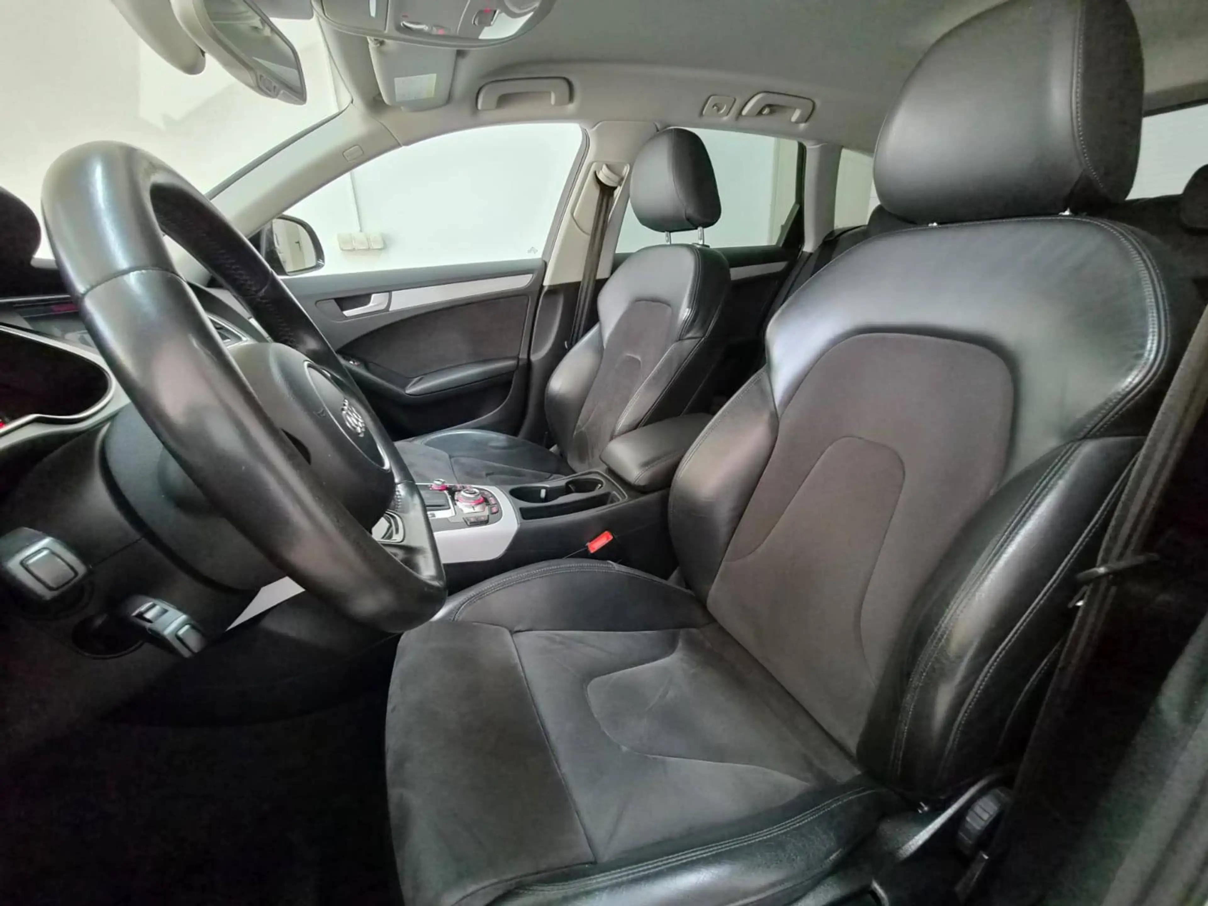 Audi A4 allroad quattro 3.0 TDI Xenon Leder Navi Standheizung — photo 7