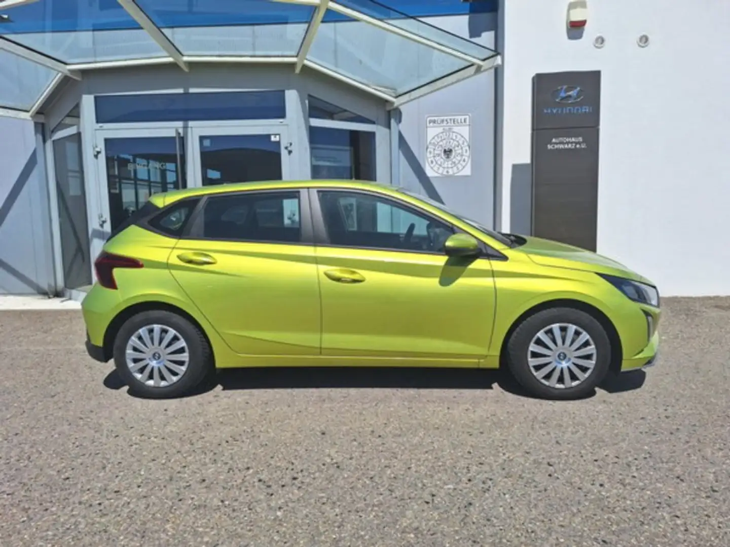 Hyundai i20 1,2 MPI i-Line Gelb - 2