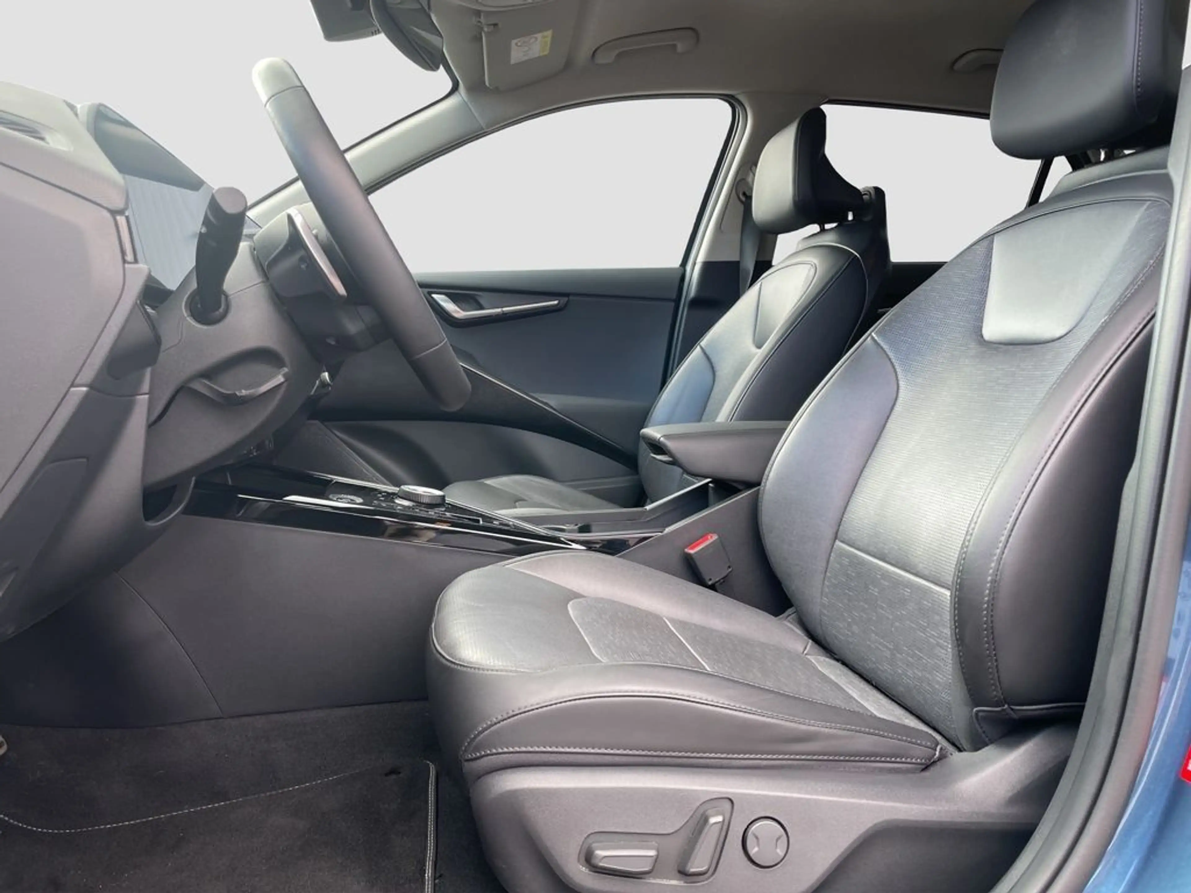 Kia e-Niro Niro Inspiration 64,8kWh 150 kW DriveWise Relax — photo 4