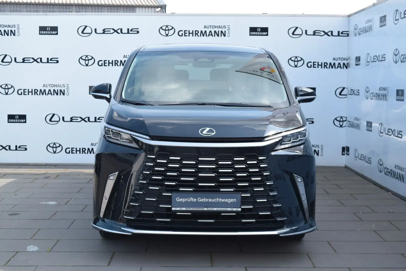 Lexus LM 350 h Luxury Fekete - 2