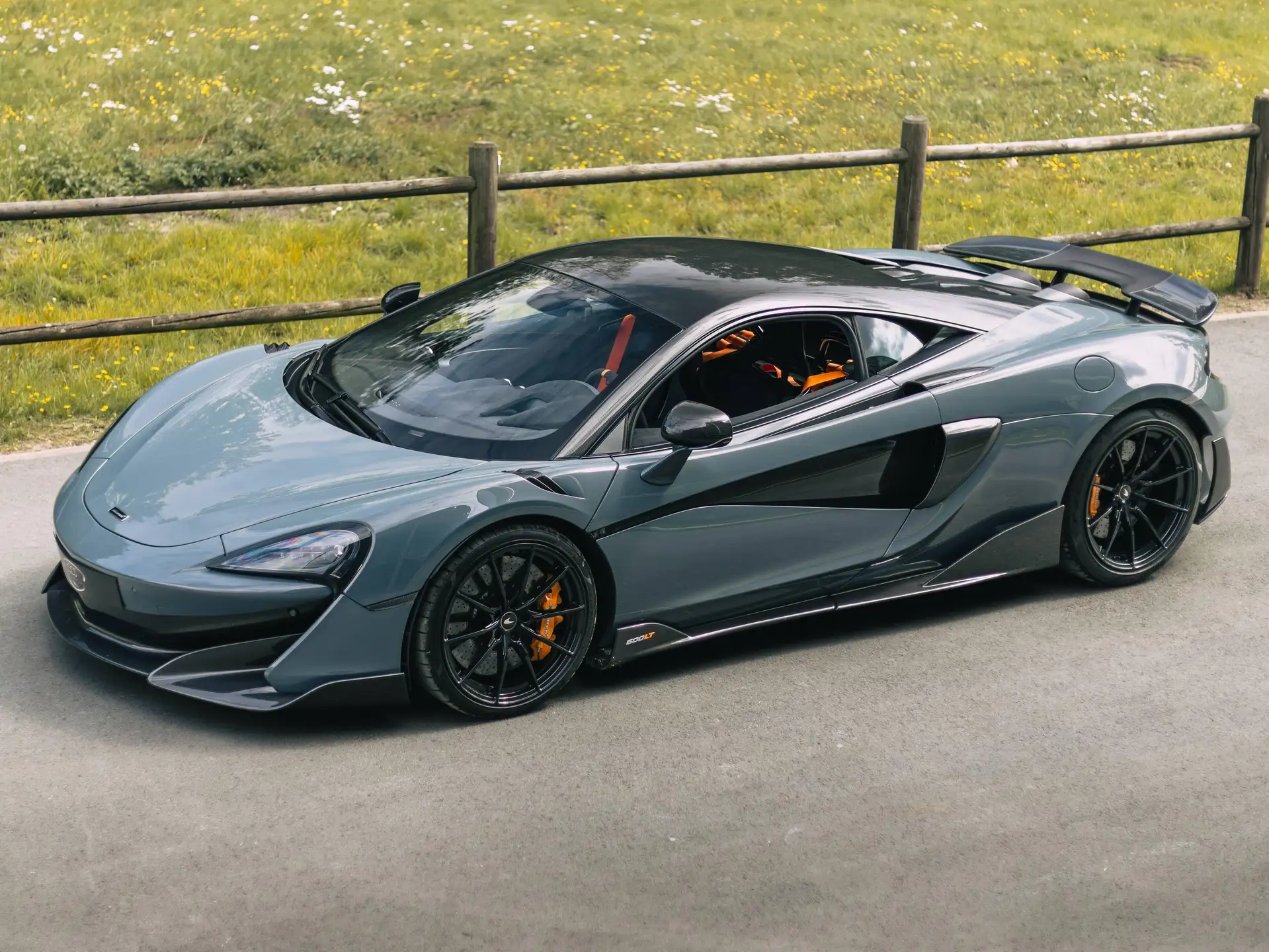 맥라렌 600LT 2019 건메탈 사진 3