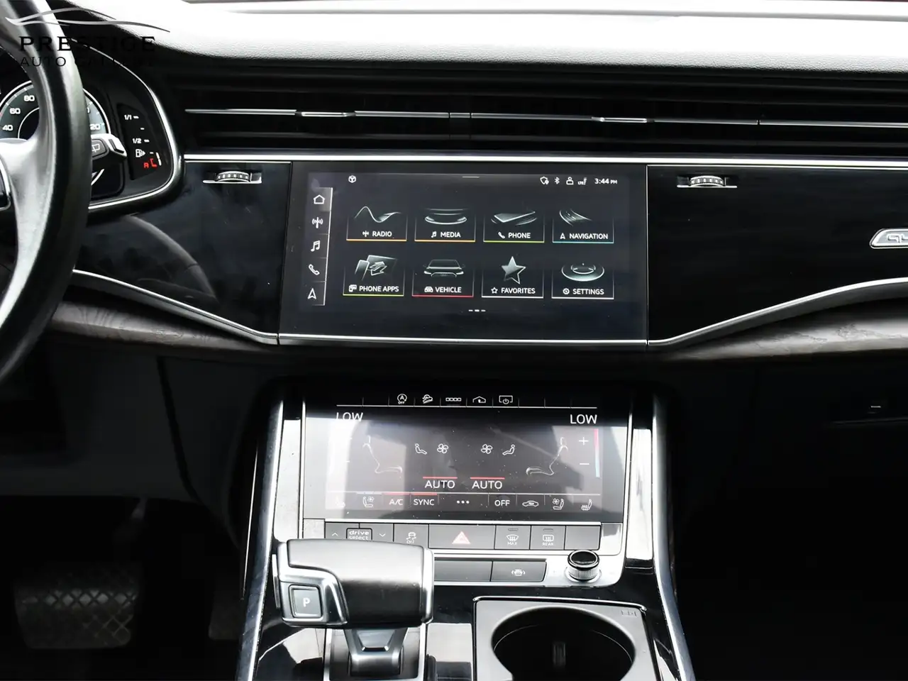Audi Q7 снимка Audi Q7