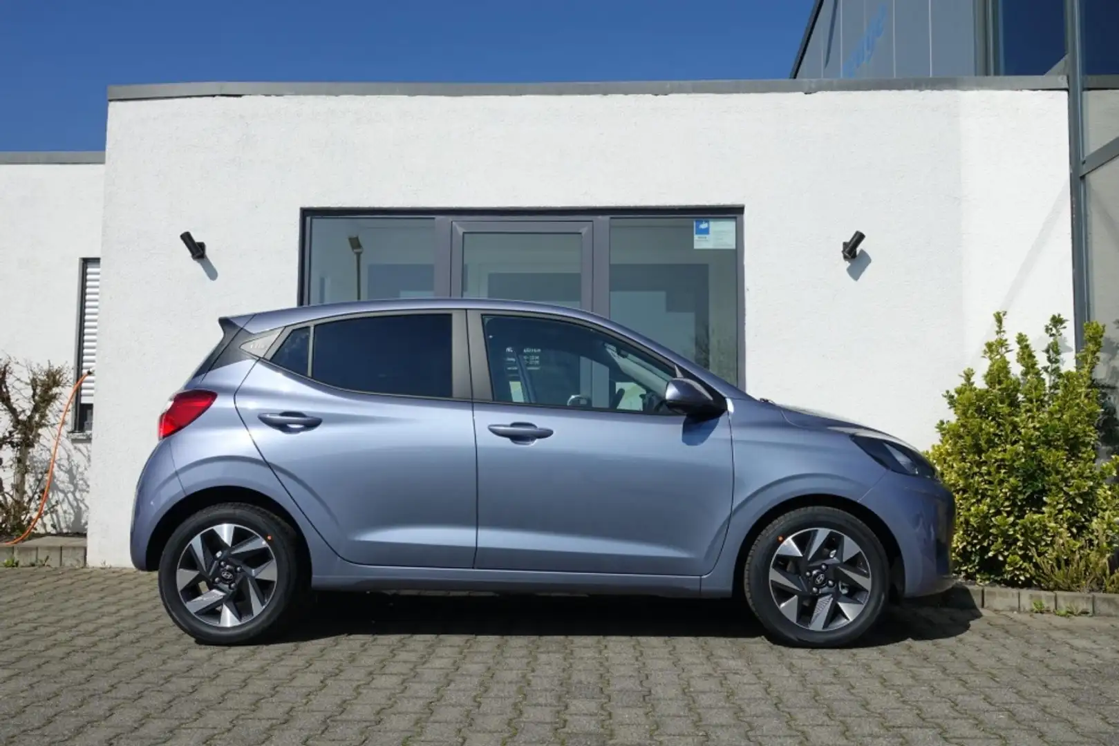 Hyundai i10 TREND +Automatik +Privacy-Verglasung SOFORT! Blau - 2